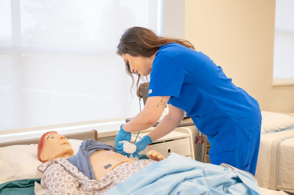 Técnico Cuidados Auxiliares Enfermería 2026